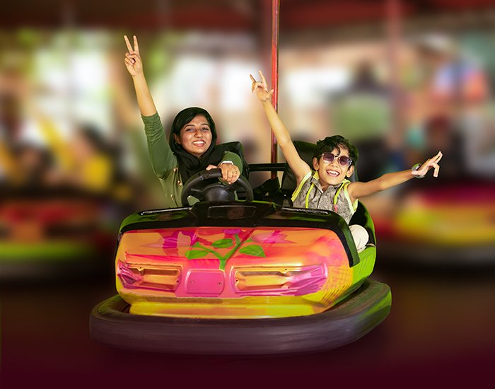 Striking car rides major attraction in Kannur vismaya park